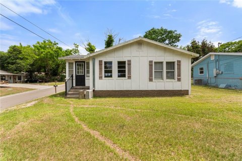 Casa en Lake Wales, Florida 2 dormitorios, 86.4 m2 № 2124240