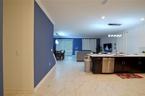 Casa en venta en Kissimmee, Florida, 8 dormitorios, 398.46 m2 № 1620238 - foto 6