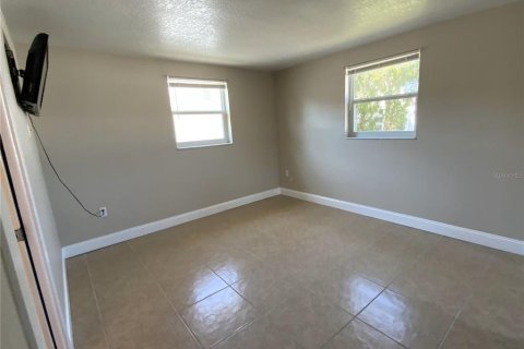 House in New Port Richey, Florida 2 bedrooms, 118.17 sq.m. № 2238438 - photo 10