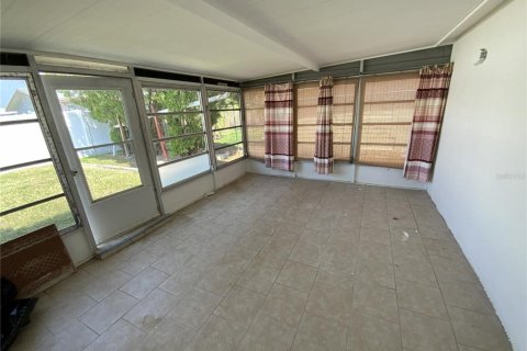 House in New Port Richey, Florida 2 bedrooms, 118.17 sq.m. № 2238438 - photo 18