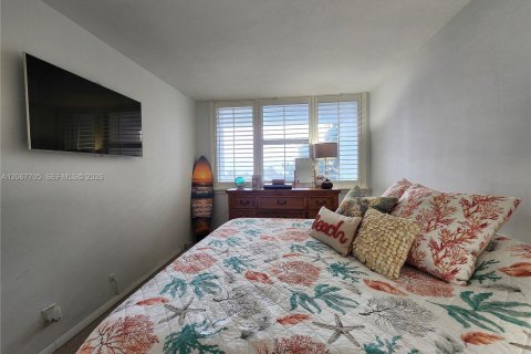 Copropriété à vendre à Hallandale Beach, Floride: 1 chambre, 68.38 m2 № 2290093 - photo 20