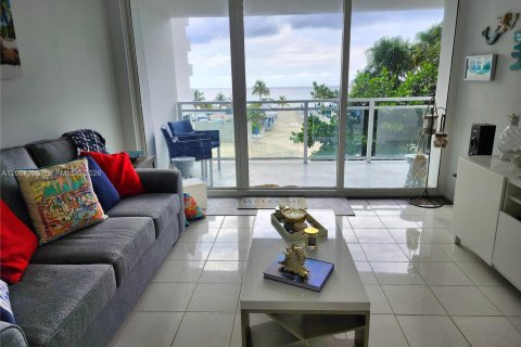 Copropriété à vendre à Hallandale Beach, Floride: 1 chambre, 68.38 m2 № 2290093 - photo 6