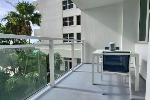 Copropriété à vendre à Hallandale Beach, Floride: 1 chambre, 68.38 m2 № 2290093 - photo 3