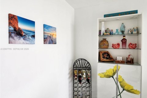 Copropriété à vendre à Hallandale Beach, Floride: 1 chambre, 68.38 m2 № 2290093 - photo 18