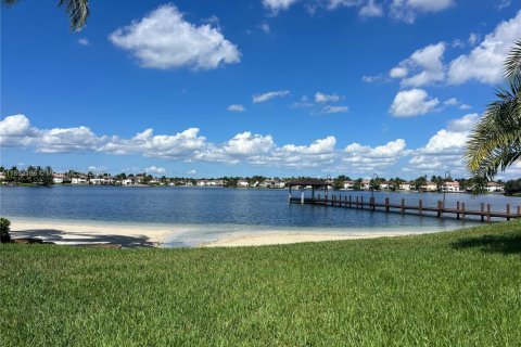 Apartamento en alquiler en Doral, Florida, 3 dormitorios, 158.86 m2 № 1948635 - foto 25