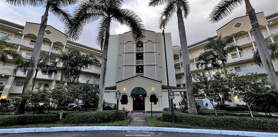 Apartamento en Doral, Florida 3 dormitorios, 158.86 m2 № 1948635