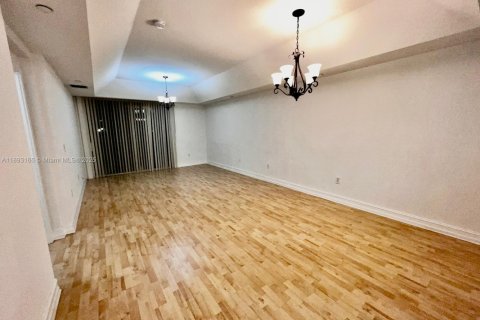 Apartamento en alquiler en Doral, Florida, 3 dormitorios, 158.86 m2 № 1948635 - foto 14
