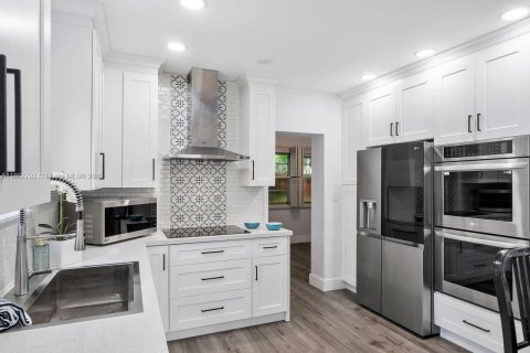 Casa en venta en Miami, Florida, 3 dormitorios, 103.49 m2 № 1920430 - foto 5