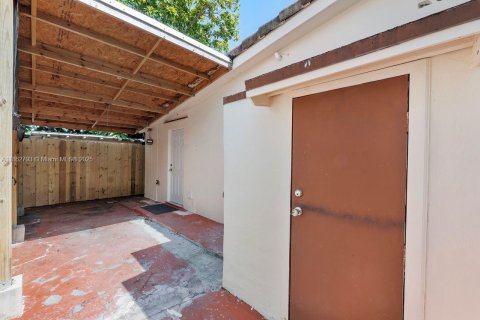 Casa en venta en Miami, Florida, 3 dormitorios, 103.49 m2 № 1920430 - foto 24