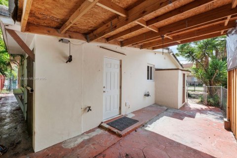 Casa en venta en Miami, Florida, 3 dormitorios, 103.49 m2 № 1920430 - foto 25