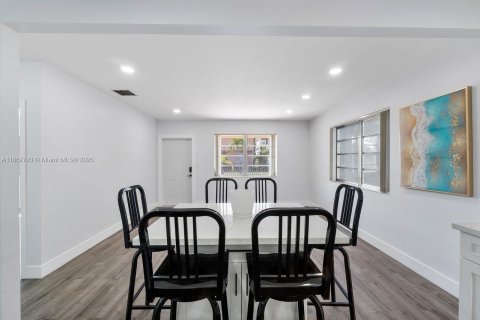 Casa en venta en Miami, Florida, 3 dormitorios, 103.49 m2 № 1920430 - foto 4