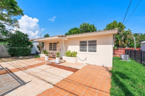 Casa en venta en Miami, Florida, 3 dormitorios, 103.49 m2 № 1920430 - foto 20