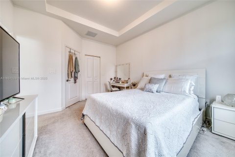 Touwnhouse à louer à Miami, Floride: 3 chambres, 157.47 m2 № 1826084 - photo 18
