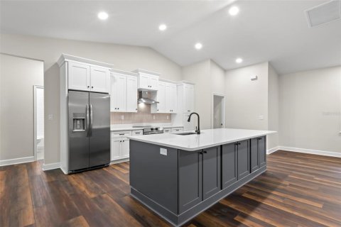 House in Brooksville, Florida 3 bedrooms, 208.57 sq.m. № 1816644 - photo 5