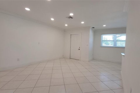 Casa en venta en Deerfield Beach, Florida, 4 dormitorios, 138.61 m2 № 2077696 - foto 10