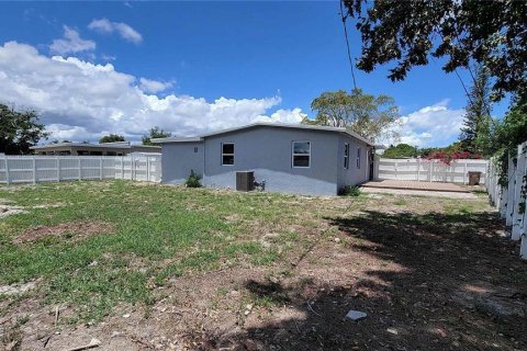 Casa en venta en Deerfield Beach, Florida, 4 dormitorios, 138.61 m2 № 2077696 - foto 26