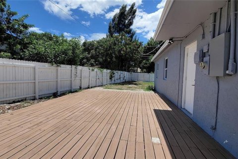 Casa en venta en Deerfield Beach, Florida, 4 dormitorios, 138.61 m2 № 2077696 - foto 28