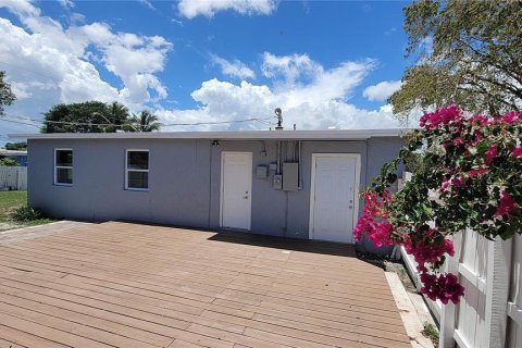 Casa en venta en Deerfield Beach, Florida, 4 dormitorios, 138.61 m2 № 2077696 - foto 30