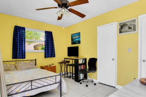 House in Pompano Beach, Florida 3 bedrooms, 162.11 sq.m. № 2387098 - photo 13