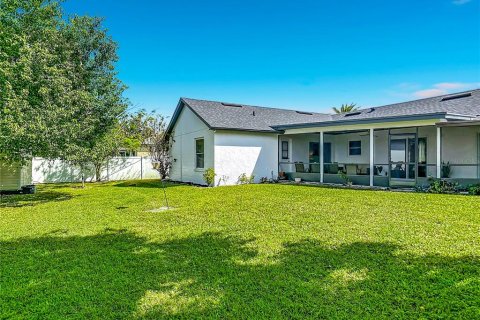 House in Deltona, Florida 3 bedrooms, 147.44 sq.m. № 2430608 - photo 19