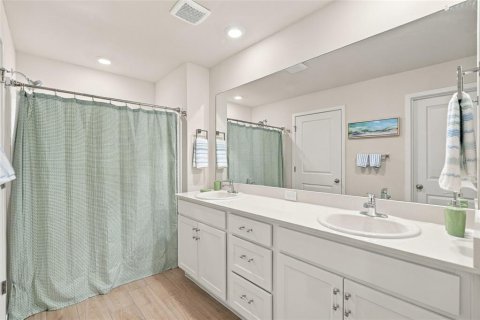 House in Punta Gorda, Florida 3 bedrooms, 149.94 sq.m. № 2428712 - photo 14