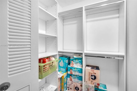 Купить таунхаус в Майами, Флорида 3 спальни, 128.39м2, № 2025703 - фото 12