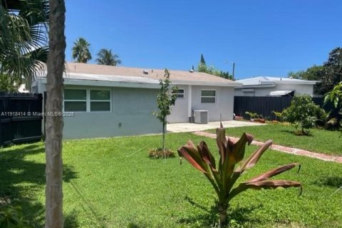 Villa ou maison à louer à Oakland Park, Floride: 2 chambres, 98.48 m2 № 1973091 - photo 5