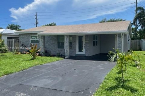 Villa ou maison à louer à Oakland Park, Floride: 2 chambres, 98.48 m2 № 1973091 - photo 4
