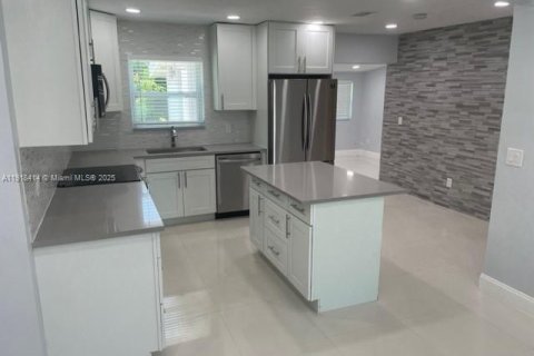 Villa ou maison à louer à Oakland Park, Floride: 2 chambres, 98.48 m2 № 1973091 - photo 8