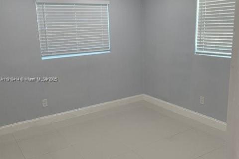 Villa ou maison à louer à Oakland Park, Floride: 2 chambres, 98.48 m2 № 1973091 - photo 19