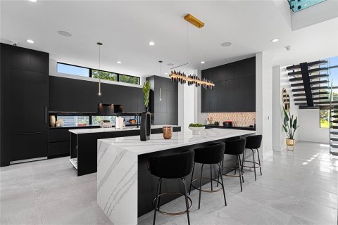 Купить виллу или дом в Тампа, Флорида 9 комнат, 520.25м2, № 2097260 - фото 15