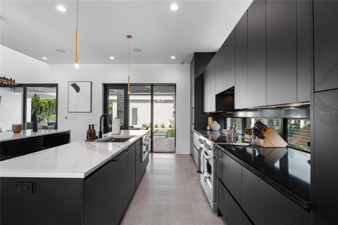 Купить виллу или дом в Тампа, Флорида 9 комнат, 520.25м2, № 2097260 - фото 19