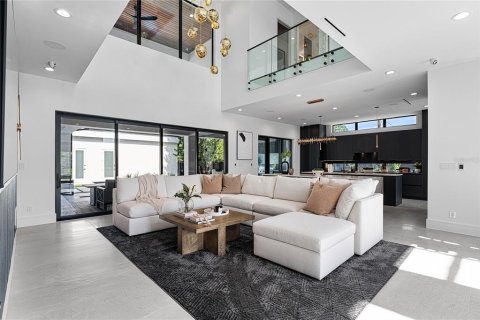 Купить виллу или дом в Тампа, Флорида 9 комнат, 520.25м2, № 2097260 - фото 11