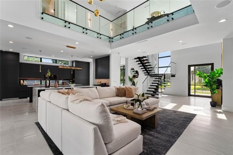 Купить виллу или дом в Тампа, Флорида 9 комнат, 520.25м2, № 2097260 - фото 8