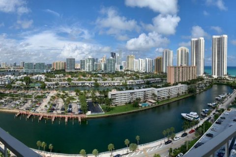 Купить кондоминиум в Санни-Айлс-Бич, Флорида 1 спальня, 70.79м2, № 1935911 - фото 15