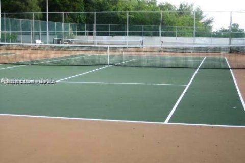 Купить кондоминиум в Санни-Айлс-Бич, Флорида 1 спальня, 70.79м2, № 1935911 - фото 14