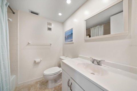 Condo in Clearwater, Florida, 2 bedrooms  № 1557227 - photo 25