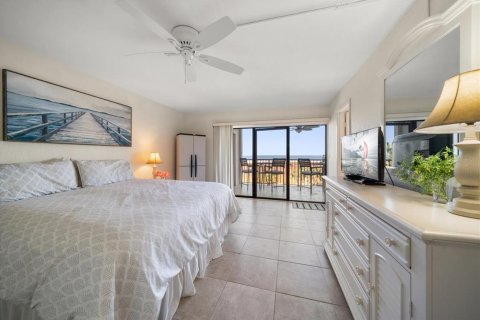 Condo in Clearwater, Florida, 2 bedrooms  № 1557227 - photo 22