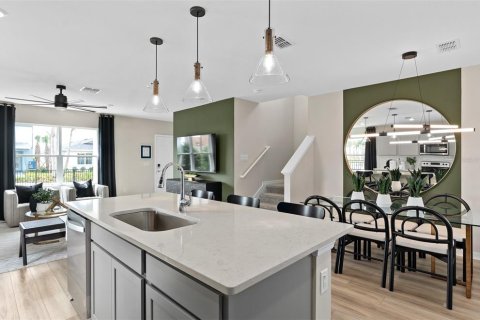 Casa en venta en Orlando, Florida, 3 dormitorios, 177.72 m2 № 1821149 - foto 12