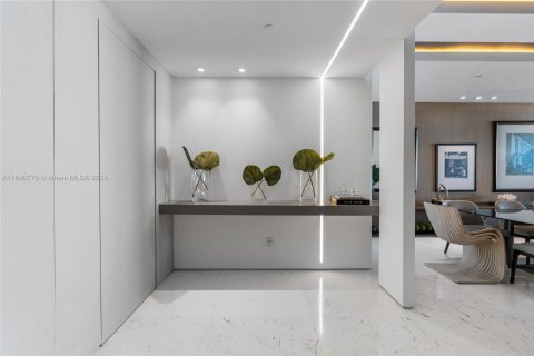 Copropriété à louer à Surfside, Floride: 4 chambres, 310.01 m2 № 1847666 - photo 6
