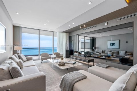 Copropriété à louer à Surfside, Floride: 4 chambres, 310.01 m2 № 1847666 - photo 1