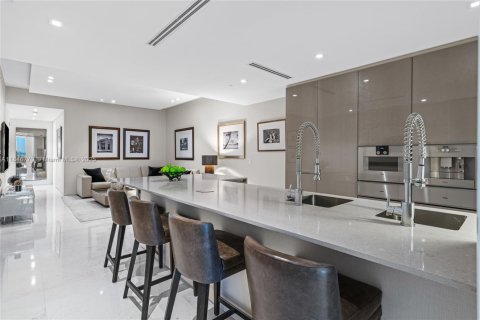 Copropriété à louer à Surfside, Floride: 4 chambres, 310.01 m2 № 1847666 - photo 10
