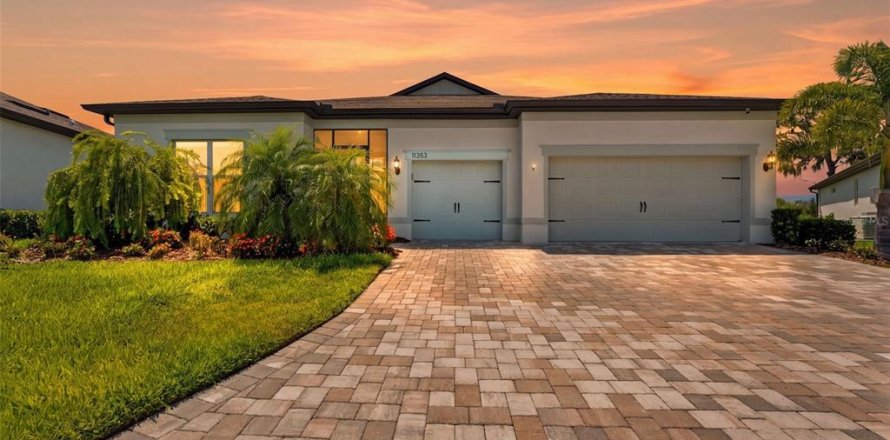 Villa ou maison à Parrish, Floride 3 chambres, 259.75 m2 № 2428730