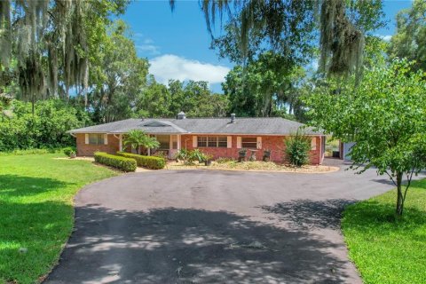 Casa en venta en Lady Lake, Florida, 3 dormitorios, 242.29 m2 № 1815366 - foto 11
