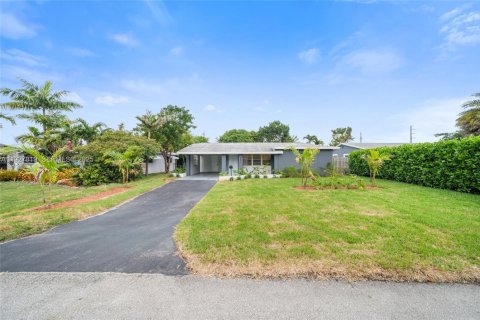 House in Oakland Park, Florida 3 bedrooms, 119.94 sq.m. № 1988119 - photo 23