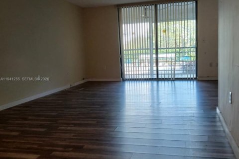 Снять в аренду кондоминиум в Пемброк-Пайнс, Флорида 2 спальни, 102.19м2, № 1998377 - фото 9