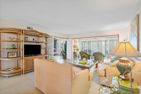 Condo in Boynton Beach, Florida, 3 bedrooms  № 2154545 - photo 9