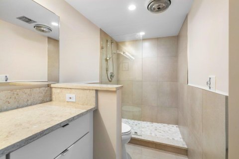 Condo in Boynton Beach, Florida, 3 bedrooms  № 2154545 - photo 24