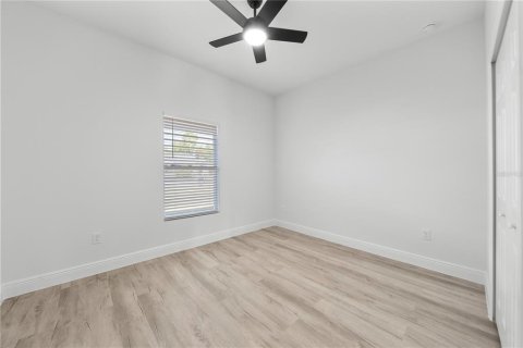 House in Palm Bay, Florida 4 bedrooms, 166.57 sq.m. № 1616408 - photo 16