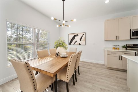 House in Palm Bay, Florida 4 bedrooms, 166.57 sq.m. № 1616408 - photo 9
